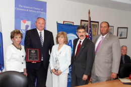 Gloria Moreno López, Directora de Aduanas de Panamá; Thomas Winkowski, Subcomisionado de Aduanas de los Estados Unidos; Giomar González, Directora Ejecutiva BASC Panamá; Fermín Cuza, Presidente Internacional World BASC Organization y Luis Lagarrete, Presidente de PANAMCHAM.