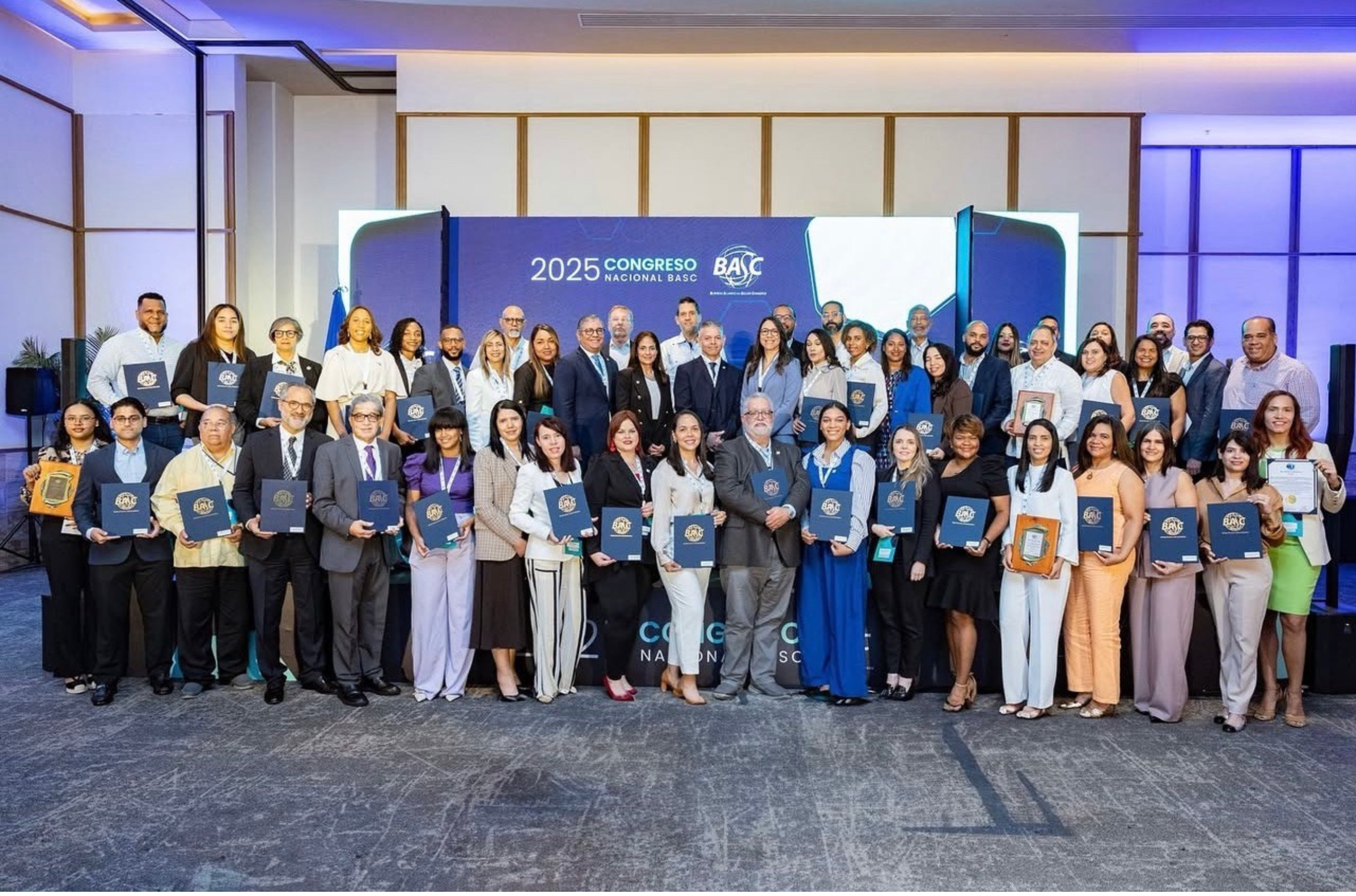 BASC-certified companies recognized during the BASC Dominicana National Congress. 